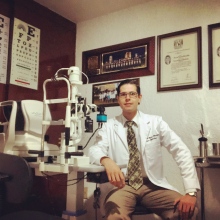 Daniel Espino Brambila, Oftalmólogo Naucalpan de Juárez