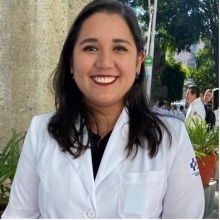 Ana Carolina Estrada Robles, Oftalmólogo Tuxtla Gutierrez