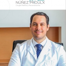 Fernando José Núñez Proulx, Cirujano plástico Mérida
