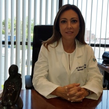 Martha Helena Cabezas Pérez, Ginecólogo Monterrey
