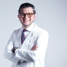 Edgar Arturo Muñoz Salinas, Oftalmólogo Tijuana