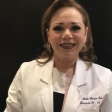 Juana Aminta Almazán Sosa, Especialista en Medicina del Deporte Monterrey