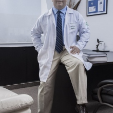 Arturo García Aranda, Cirujano cardiovascular y torácico Gustavo A Madero