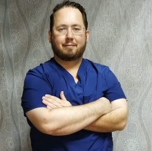Abraham Flores Flores, Ortopedista Saltillo