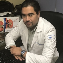 Román Hernández Ríos, Nefrólogo Ciudad de México