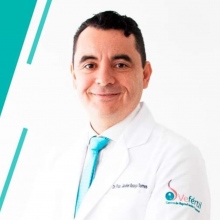 Francisco Javier Anaya Torres, Ginecólogo León