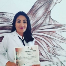 Selene Artemisa Santander Flores, Cirujano plástico Benito Juárez