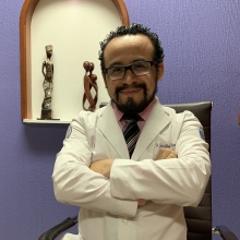 José Alberto González Ramírez, Cirujano general Mérida
