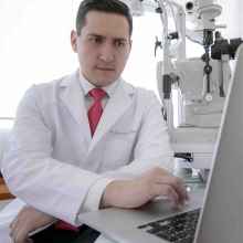 Juan Pablo Olivares de Emparan, Oftalmólogo Cuajimalpa de Morelos