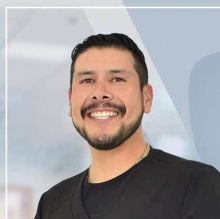 Oswaldo Morales López, Cirujano maxilofacial Puebla