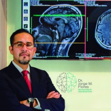 Jorge Miguel Flores Fuentes, Neurocirujano Santiago de Querétaro