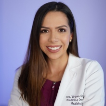 Maria Virginia Ghersi Angulo, Dentista - Odontólogo Santiago de Querétaro