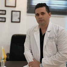 Ronner González Cano, Traumatólogo Mérida