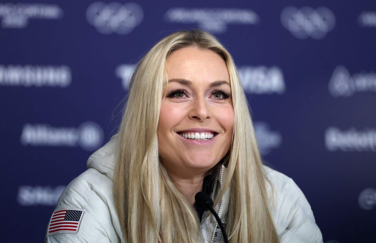 Lindsey Vonn plans to ski at Olympics despite torn ACL