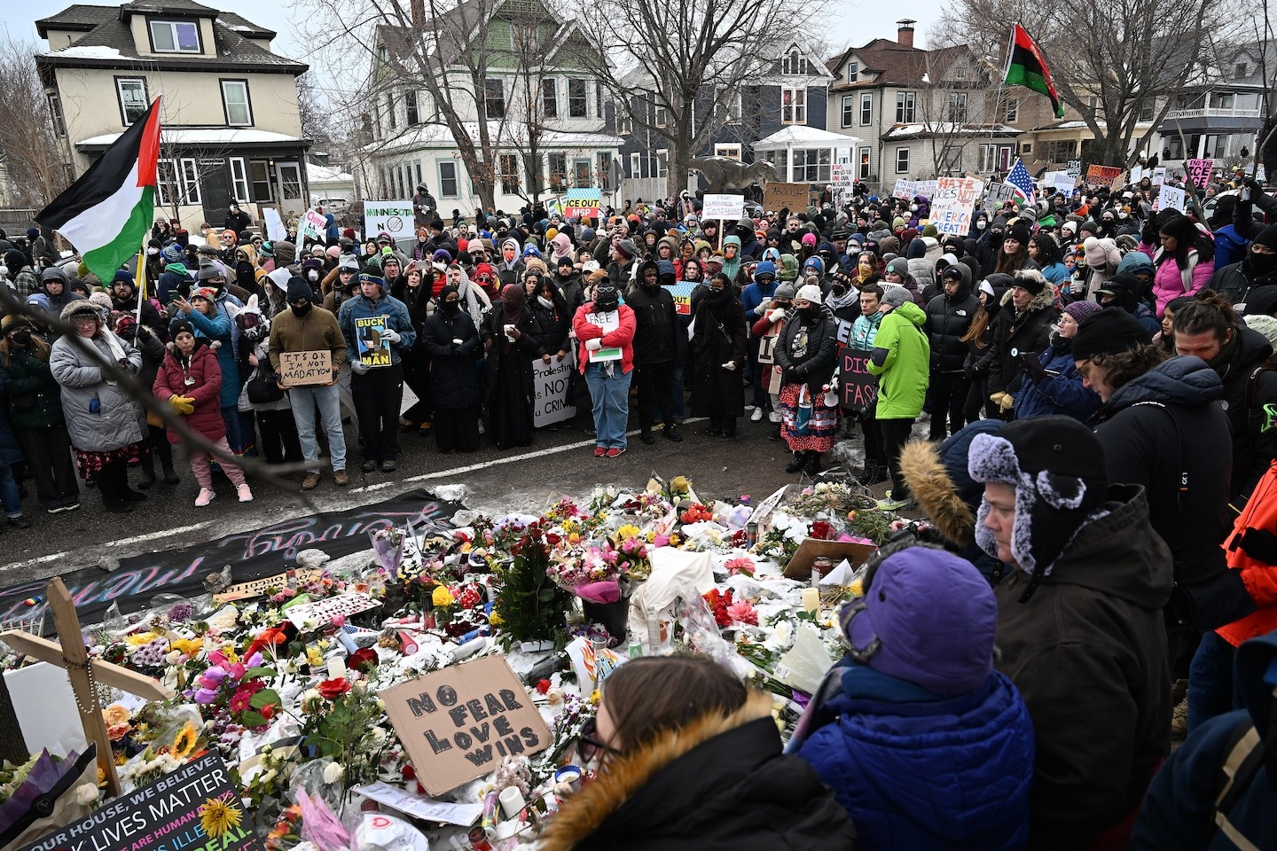 Justice Dept. shares Minneapolis shooting evidence with state authorities
