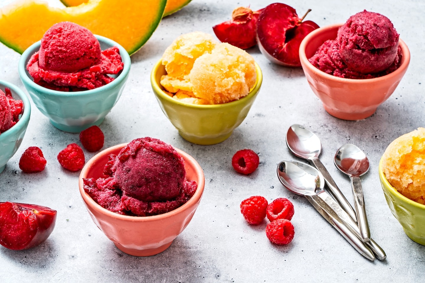 7 sommerliche Fruchtdesserts, die Steinobst, Beeren und Melone optimal ...