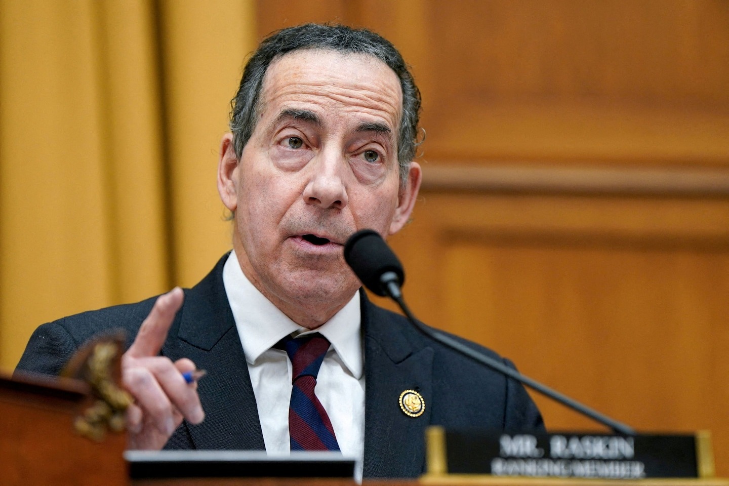 House Democrats seek records in dropped Reflecting Pool case against ...