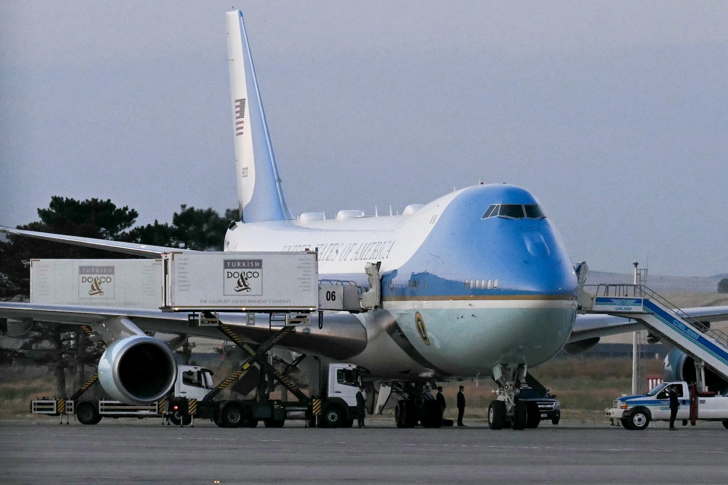 Trump secretly switched planes. The journalists left aboard say they ...