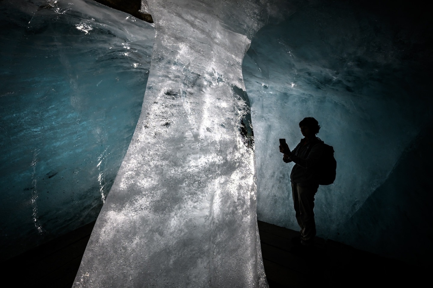 Die Schweizer Gletscher verlieren eine erstaunliche Menge Eis ...
