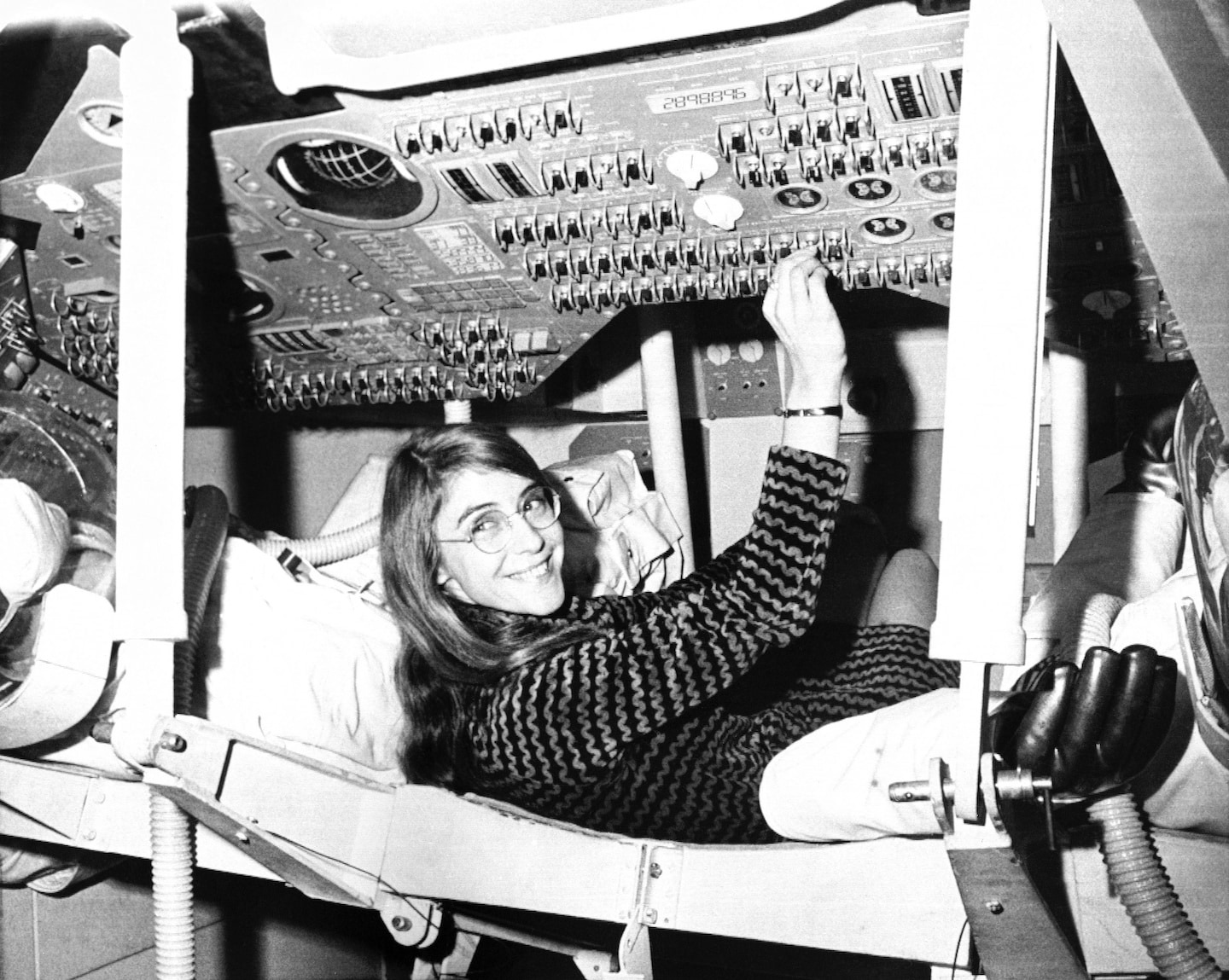 Margaret Hamilton dies at 90. Her programming helped astronauts reach the ...