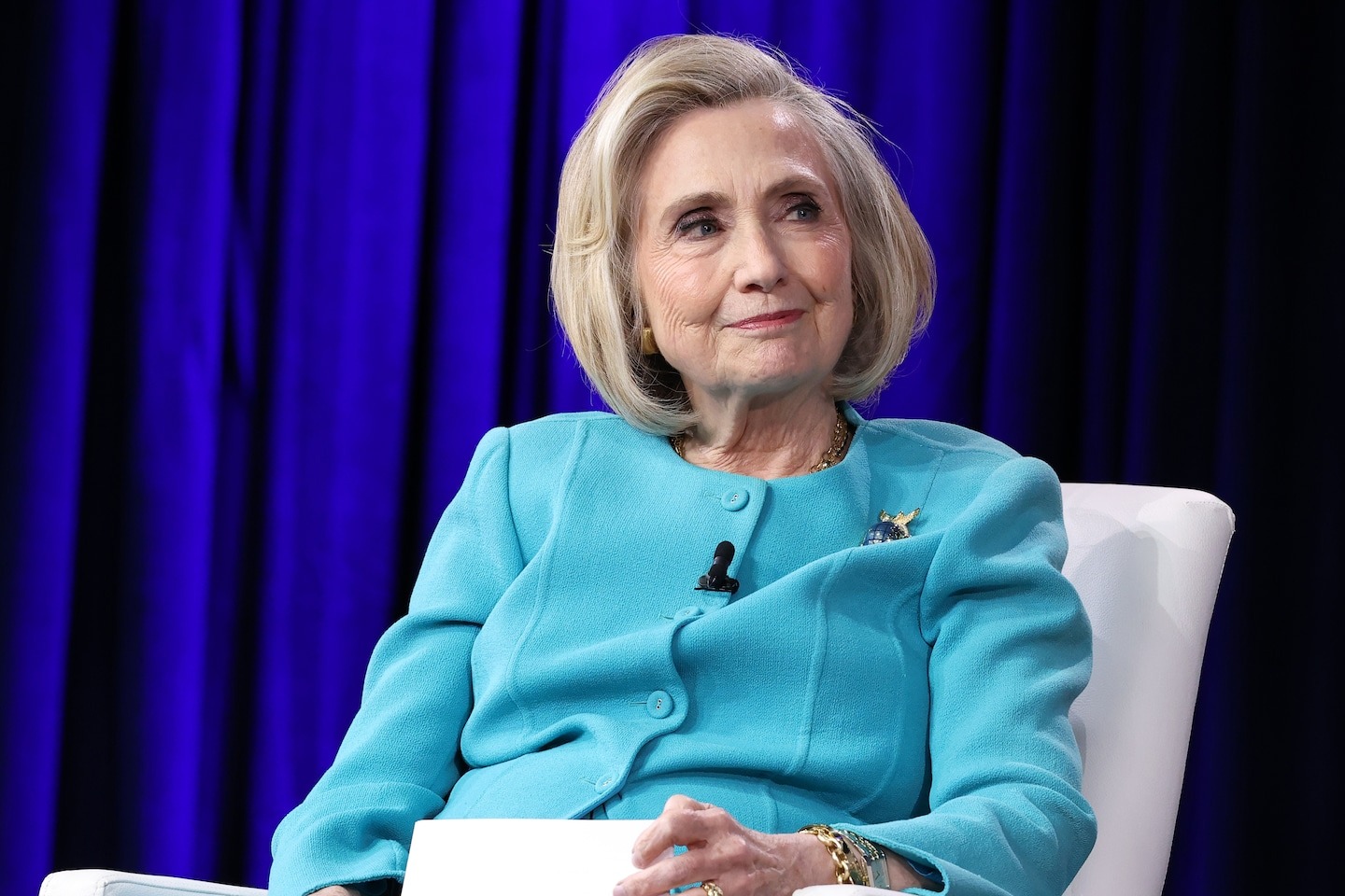 Hillary Clinton and Kara Swisher to release weekly midterms podcast