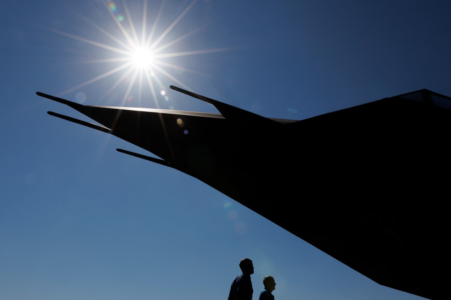 In broad daylight, Smithsonian readies a once-secret stealth fighter for ...