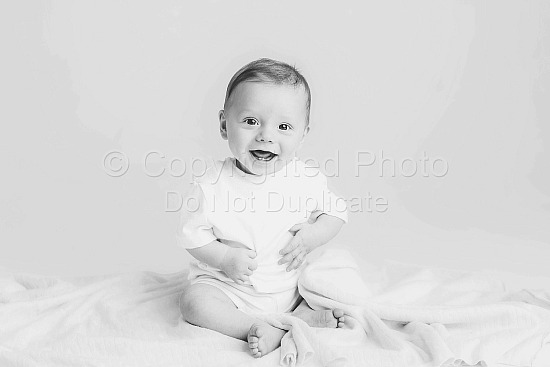 Nolan + Callum: monochromatic studio session