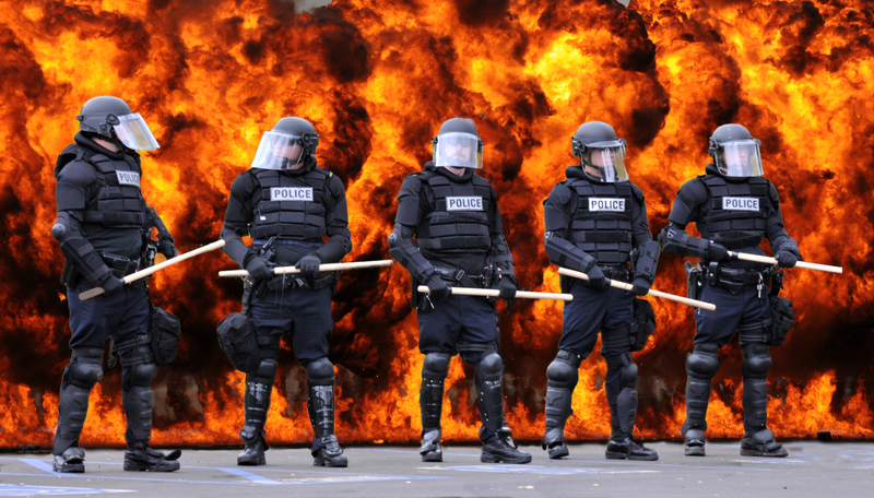 Vancouver Hockey Fans Riot After Winning Game 7 Of The Stanley Cup