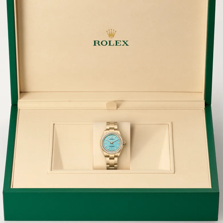 Rolex Oyster Perpetual in 18 ct yellow gold, M276248RBR-0001 - Joseph-Anthony