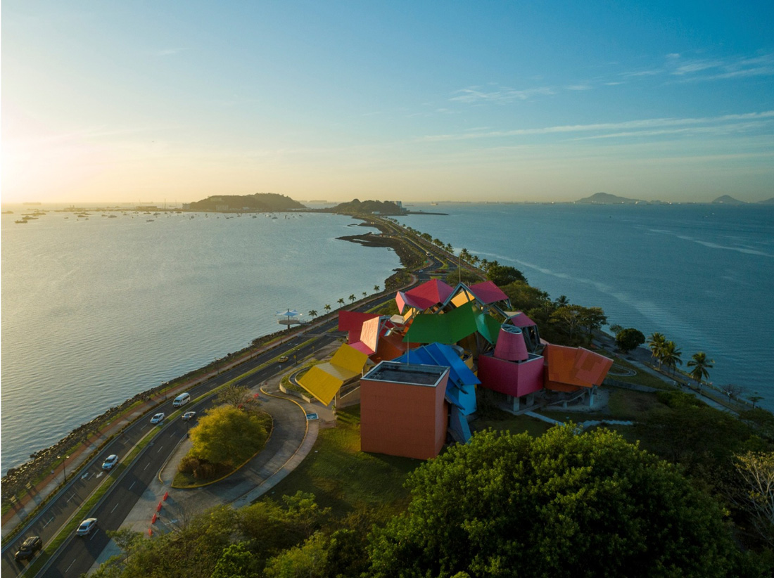 Built from the rock dug out to make the canal, this causeway begins at Frank Gehry’s only Latin American project—a museum telling the story of how one narrow strip of land reshaped two continents.