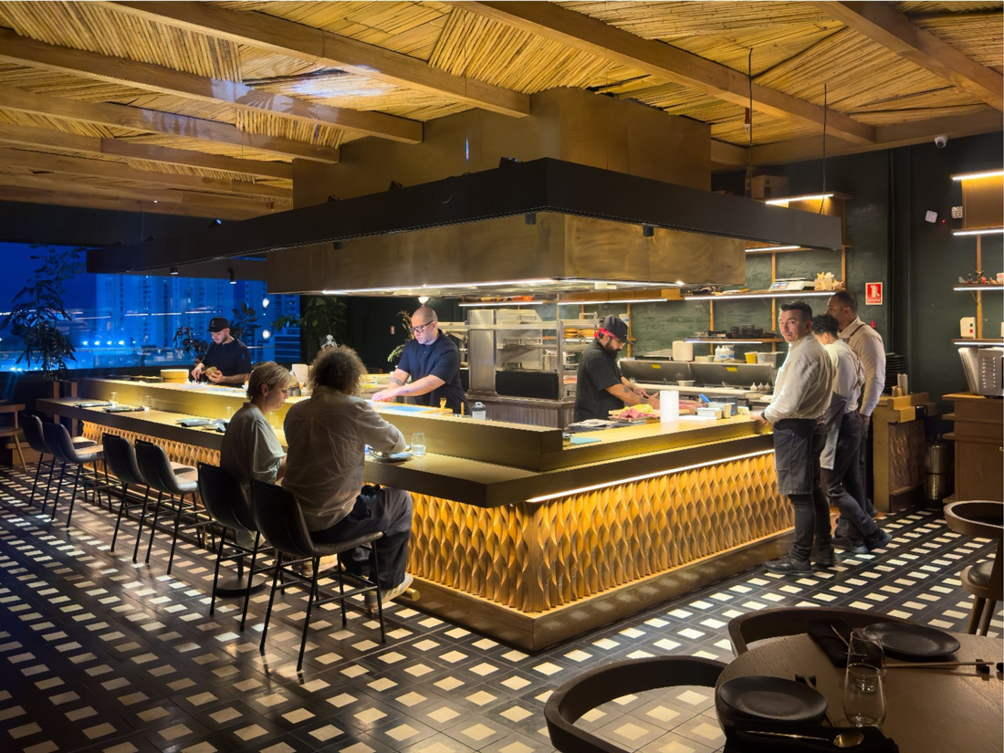 From dry-aged steaks with a canal view to a 1965 seafood house—every recommendation here comes from someone who knows Panama City well.