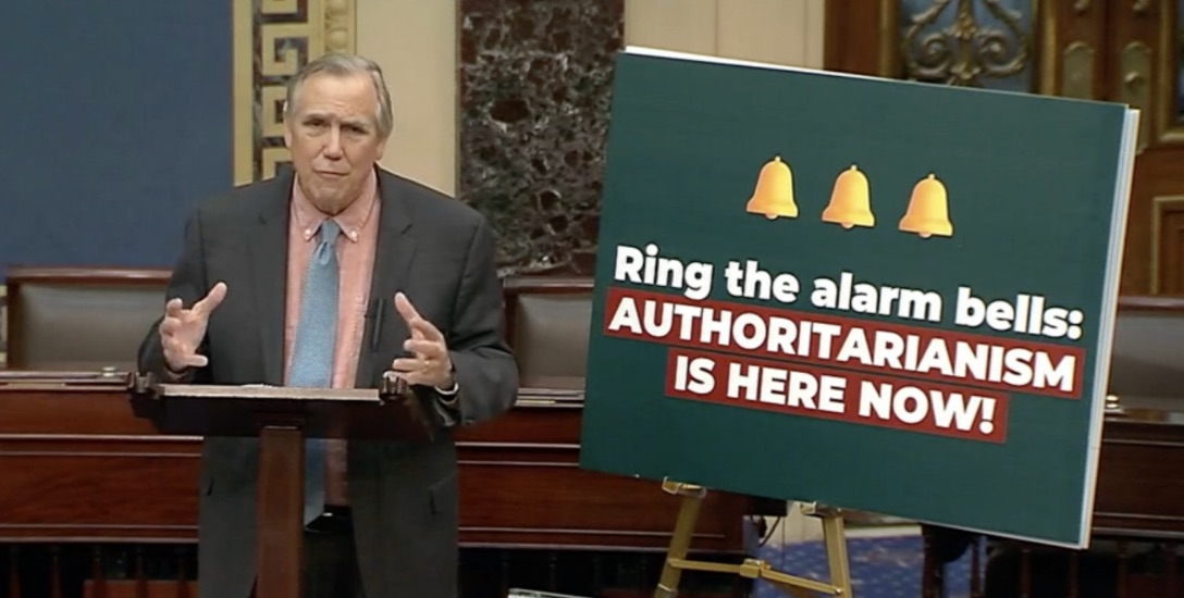 Picture of Senator Merkley speaking on the Senate floor