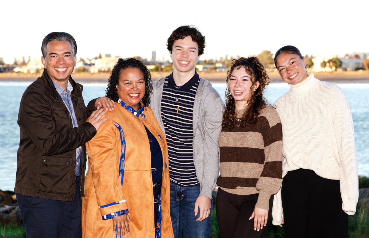Photo of Rob and his family