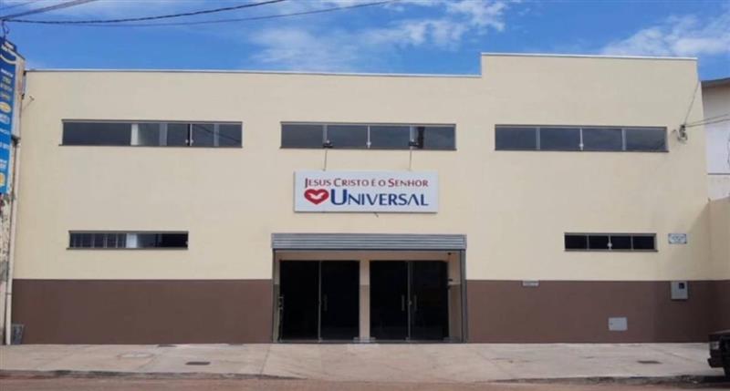 Igreja Universal CRISTALINA - Av Kaled Cosac  Quadra 38 lote 03, 1000 - Centro, Cristalina - Goiás  - 73850.000 - Brasil