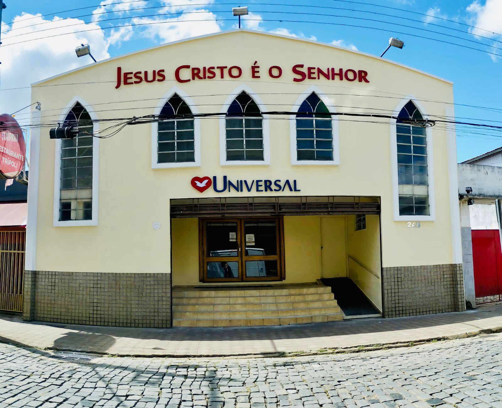 Igreja Universal SAO LOURENCO - Rua Doutor Ribeiro da Luz, 245 - Centro, São Lourenço - Minas Gerais  - 37470-000 - Brasil, 245 - Centro São Lourenço - Minas Gerais - Brasil