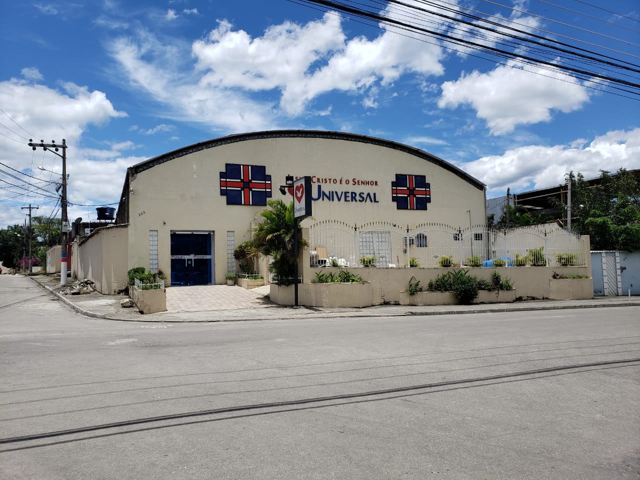 Igreja Universal CARMARI - Rua Plínio Carneiro Jordão, 222 - Carmari, Rio de Janeiro - Rio de Janeiro  - 26022306 - Brasil, 222 - Carmari Rio de Janeiro - Rio de Janeiro - Brasil