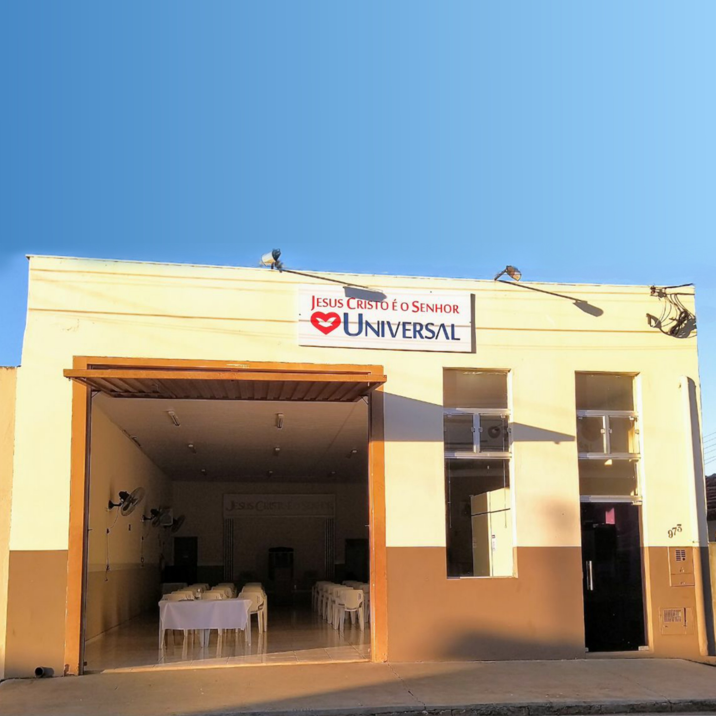 Igreja Universal TAGUAI - Rua: Pedro Lança , 973 - Vila Cdhu, Taguai  - São Paulo  - 18890-000 - Brasil, 973 - Vila Cdhu Taguai  - São Paulo - Brasil