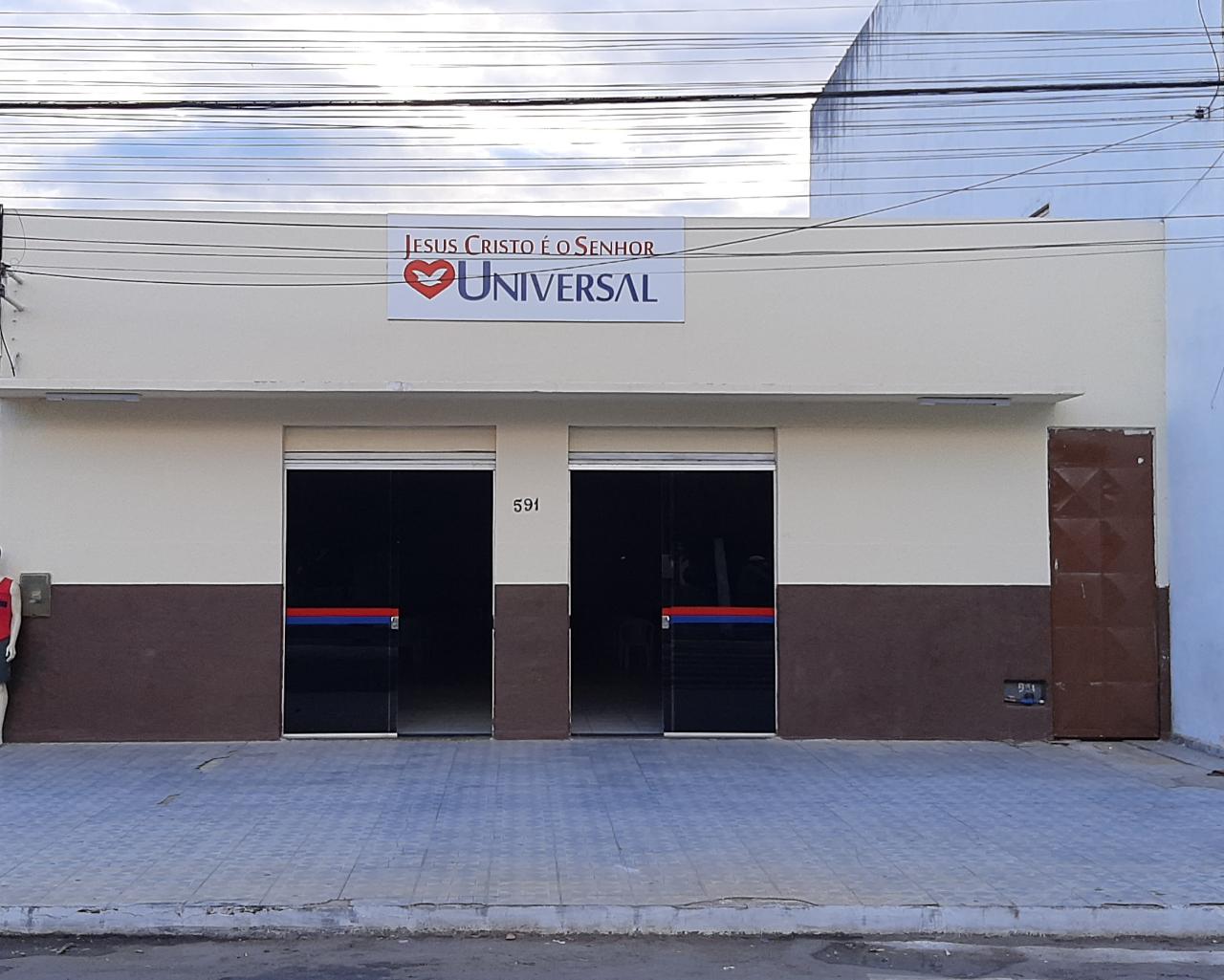 Igreja Universal IBOTIRAMA - Av. ex combatentes, 591 - Centro, Ibotirama - Bahia  - 47520000 - Brasil