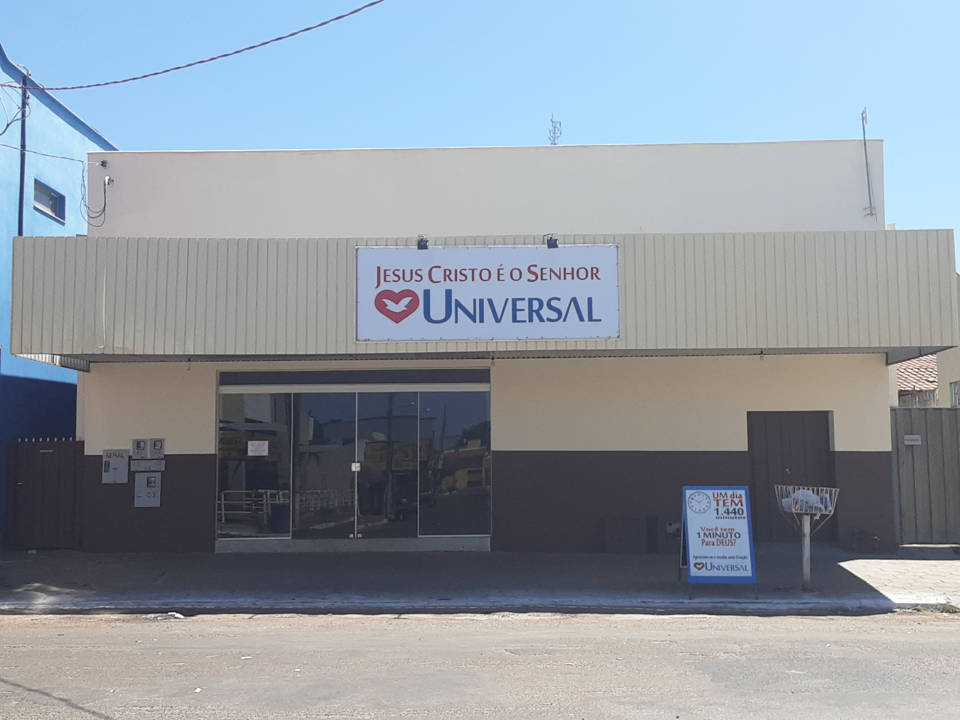 Igreja Universal ITAPACI - R. Abílio Neves QD.90 LT.22, 3 - Centro , Itapaci - Goiás  - 76360000 - Brasil, 3 - Centro  Itapaci - Goiás - Brasil