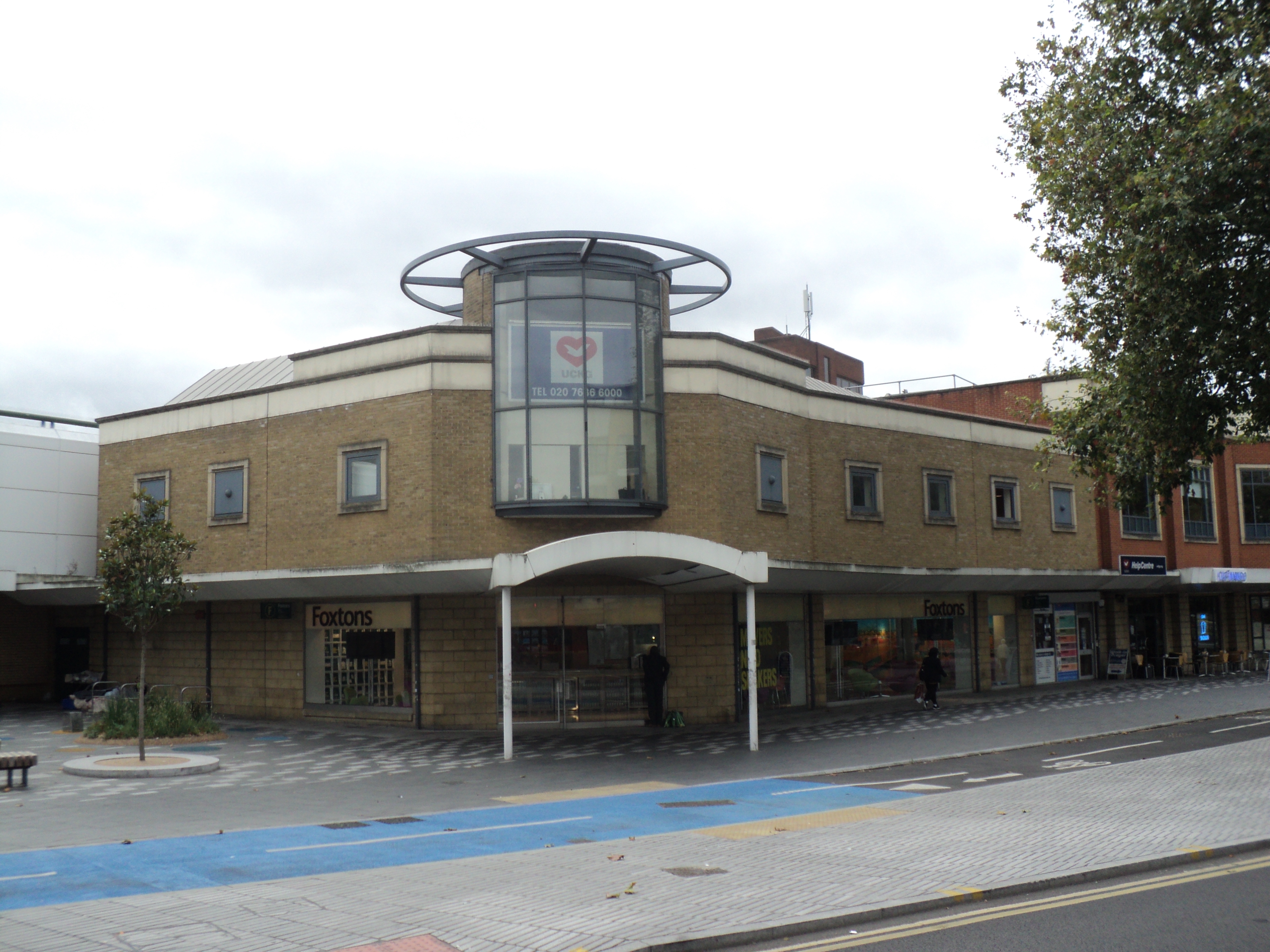 Igreja Universal Stratford - The Grove, Stratford , 7 - Stratford, London - London  - E15 1EL - Inglaterra, 7 - Stratford London - London - Inglaterra