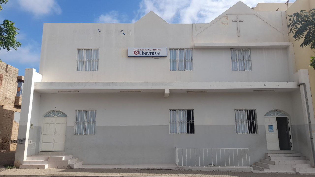 Igreja Universal RIBEIRINHA - Estrada Principal Chã de Faneco - Ribeirinha , Mindelo - Ilha de São Vicente  - 2110 - Cabo Verde,  - Ribeirinha  Mindelo - Ilha de São Vicente - Cabo Verde