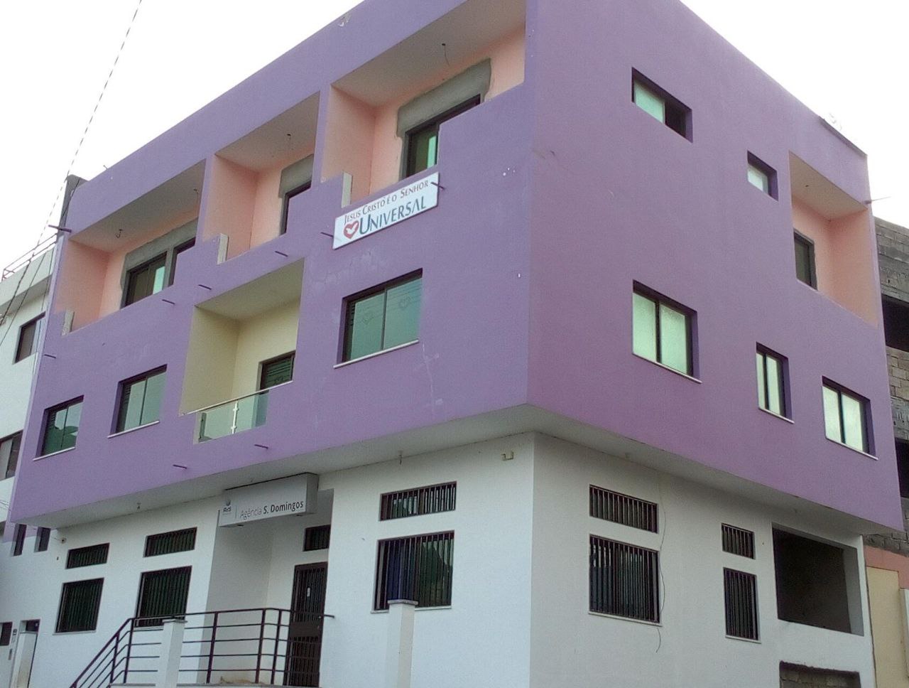 Igreja Universal SAO DOMINGOS -  Ao  Lado da Câmara  Municipal, Rua da Várzea, 1º Andar - São Domingos , Praia - Ilha de Santiago  - 7515 - Cabo Verde, 1º Andar - São Domingos  Praia - Ilha de Santiago - Cabo Verde