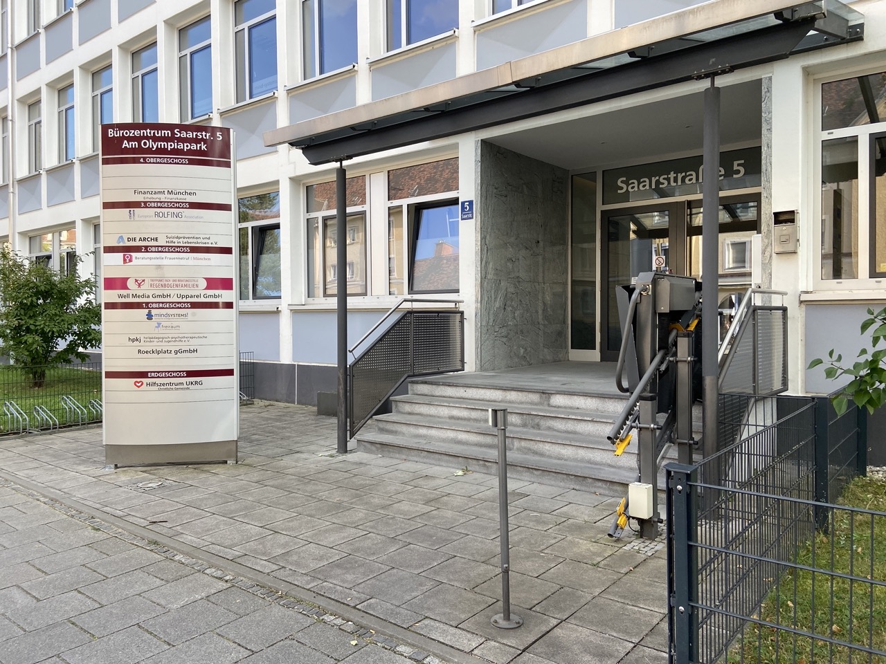 Igreja Universal MUNCHEN - Saarstrasse, 5, München - Bayern  - 80797 - Alemanha, 5 -  München - Bayern - Alemanha