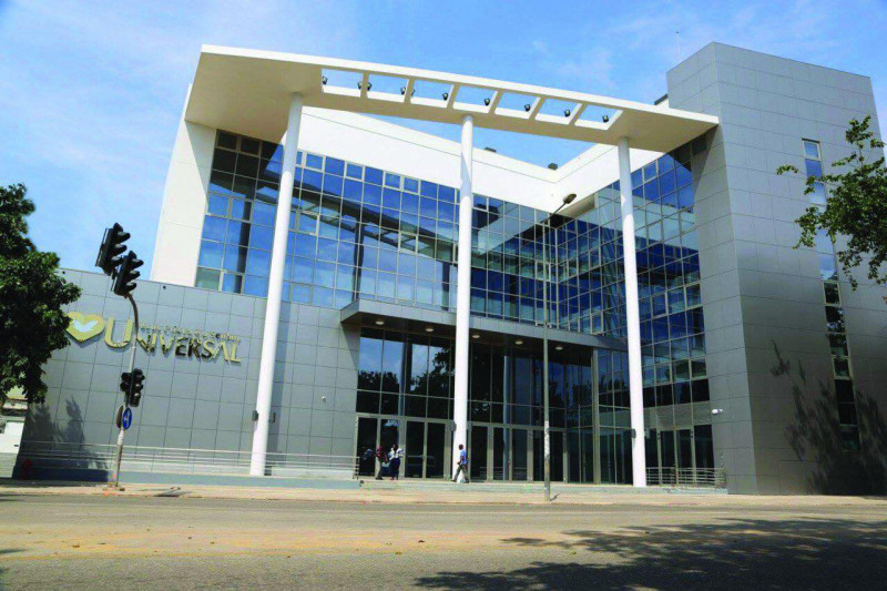 Igreja Universal MACULUSSO - Rua Nicolau Gomes Spencer, 159 - Maculusso, Luanda - Luanda  - Angola