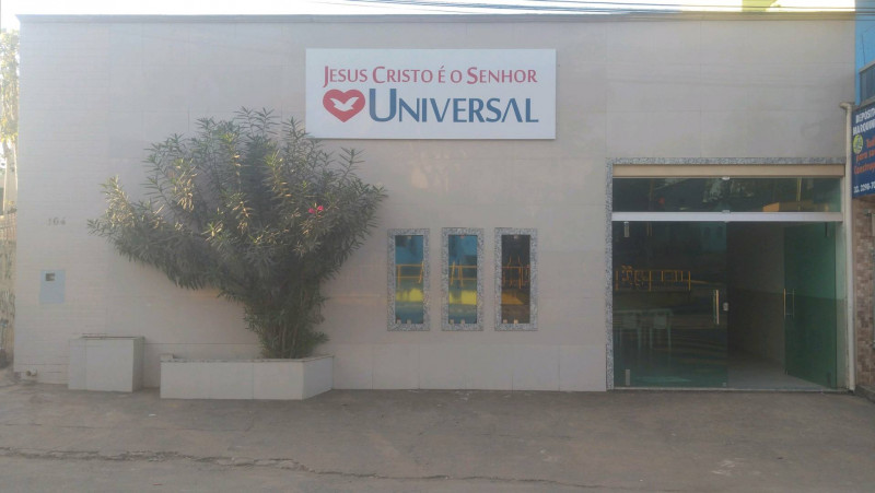 Igreja Universal NAQUE - Praça Avelino Benini - Centro, 104 - Centro, Naque - Minas Gerais  - 35157000 - Brasil