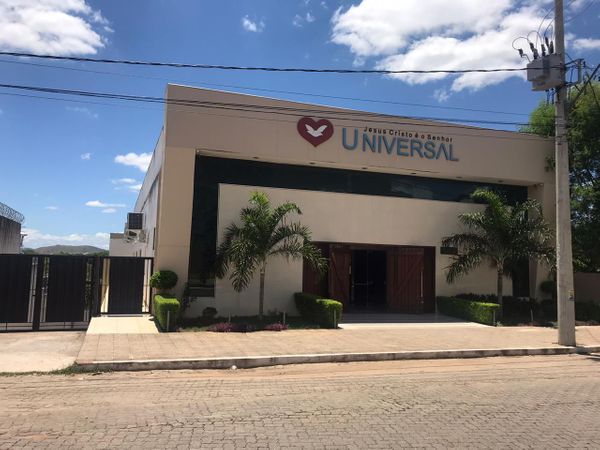 Igreja Universal VILA ISA - Avenida Engenheiro Roberto Lassance, 1390 - Vila Isa, Governador Valadares - Minas Gerais  - 35044080 - Brasil, 1390 - Vila Isa Governador Valadares - Minas Gerais - Brasil