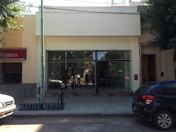 Igreja Universal CHIVILCOY - 25 De Mayo , 170 - Chivilcoy, Chivilcoy - Buenos Aires Province  - B6620BVD - Argentina, 170 - Chivilcoy Chivilcoy - Buenos Aires Province - Argentina