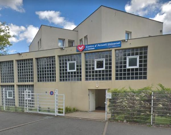 Igreja Universal VILLEJUIF - Rue Youri Gagarine, 27/29 - Val-de-Marne, Villejuif - Île-de-France  - 94800 - França, 27/29 - Val-de-Marne Villejuif - Île-de-France - França