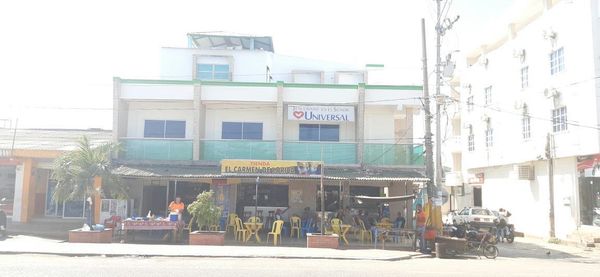 Igreja Universal LORICA - Carrera 25, Calle 9 - 41 - Bajo Kennedy, Lorica - Córdoba  - Colômbia, Calle 9 - 41 - Bajo Kennedy Lorica - Córdoba - Colômbia