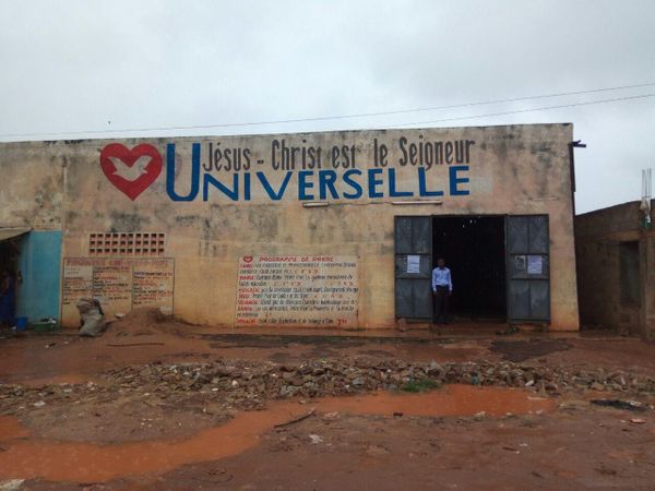Igreja Universal DAOUKRO - Ancien Cinéma Aladji - Dauokro, Daoukro - -  - BP2201 - Costa do Marfim, 0 - Dauokro Daoukro - - - Costa do Marfim